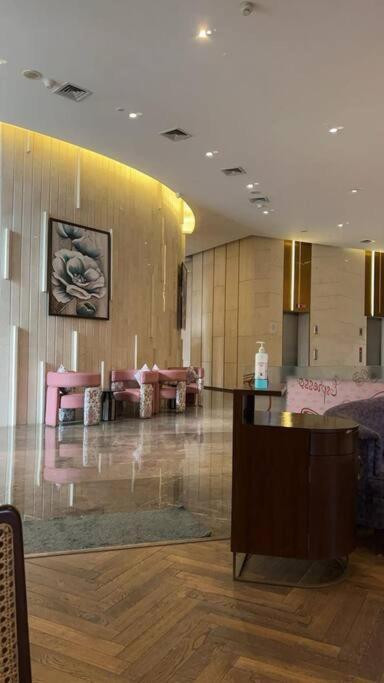 Countryside Luxury Suites - Supernova Noida New Delhi Bagian luar foto